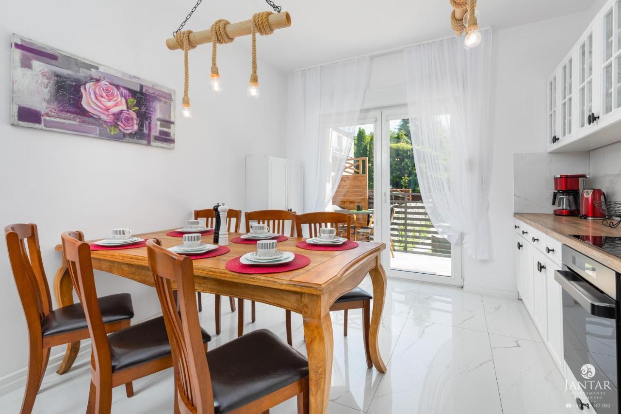 Jantar Apartamenty Sobieskiego Kołobrzeg Esterno foto